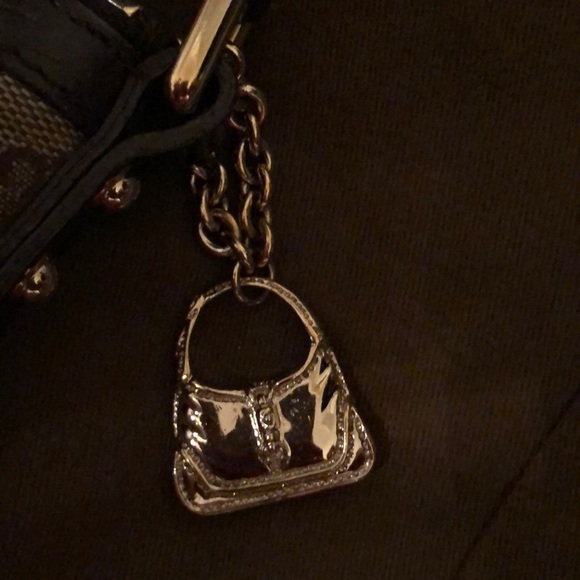 SOLD!! ✔️ 💯 % authentic Gucci clutch - Picture 2 of 8